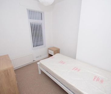 103 Donegall Avenue, Belfast, BT12 6LT - Photo 6