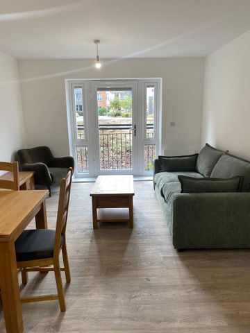 2 bedroom flat to rent - Photo 3