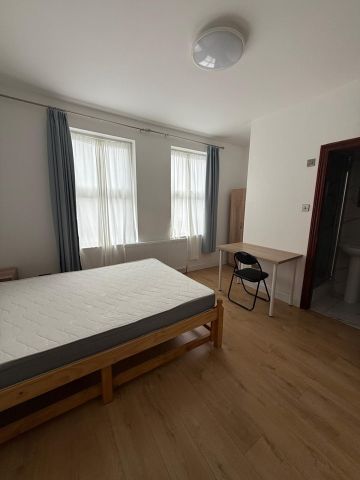 Room in a Shared House, Arnold Road, N15 - Photo 3
