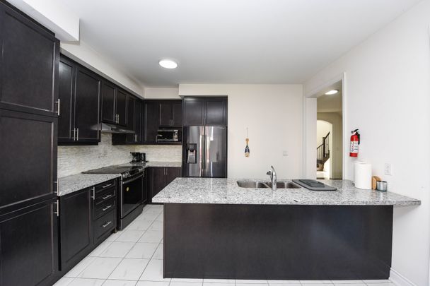 For Lease - 8 Prairie Creek Crescent Unit# Upper, Brampton, Ontario - Photo 1