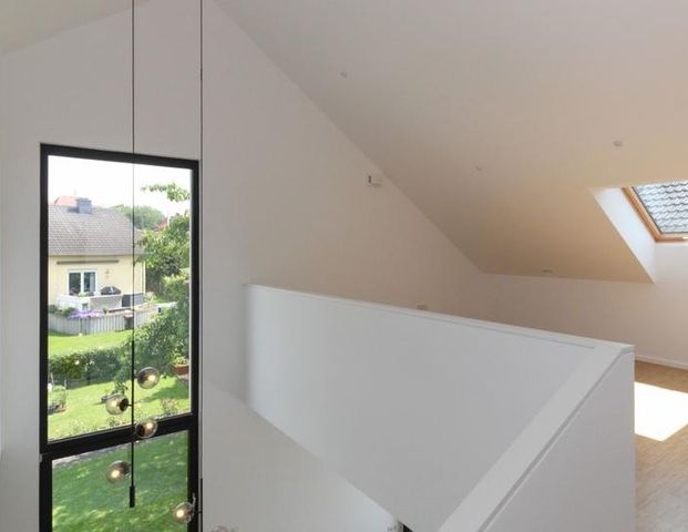 Moderne Maisonettewohnung mit stilvollem Design und hochwertigem Wohnkomfort - Foto 1