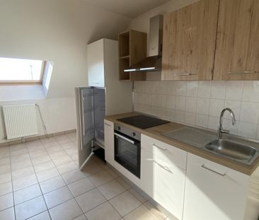 Location Appartement 2 pièces 46m² LE CREUSOT 71200 - Photo 2
