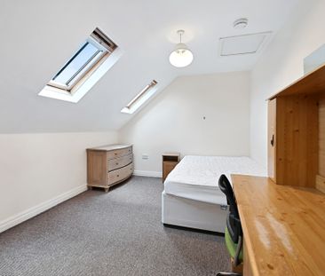 6 Bed Student Accommodation - Photo 4