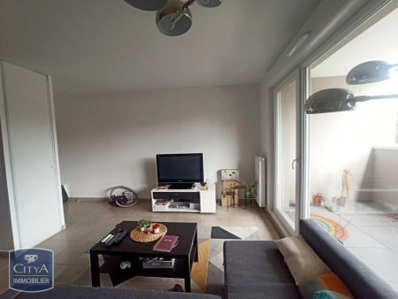 Appartement à louer 3 pièces 66.1m² - Photo 2