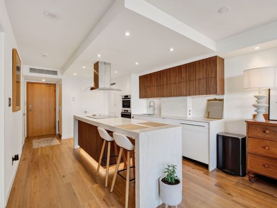For Lease - 550 Queens Quay Unit# 906, Toronto, Ontario - Photo 1
