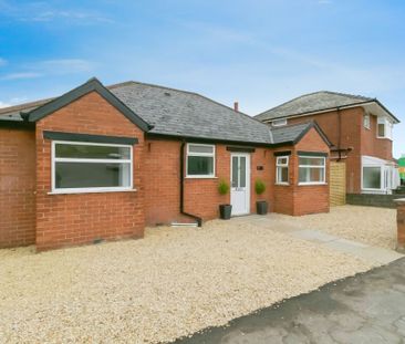 St. Pauls Avenue, BARRY - Photo 1