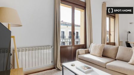 madrid, Community of Madrid 28010 - Photo 3