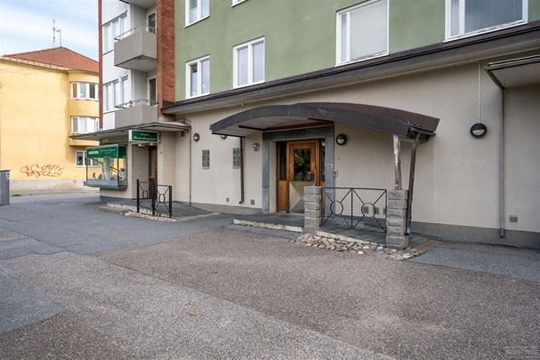 Lövstagatan 24 - Foto 1