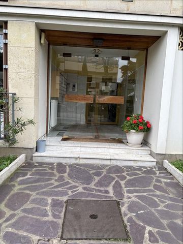 3 pièces - 65,83 m² - 4ème étage - Colocation non autorisée - Photo 4