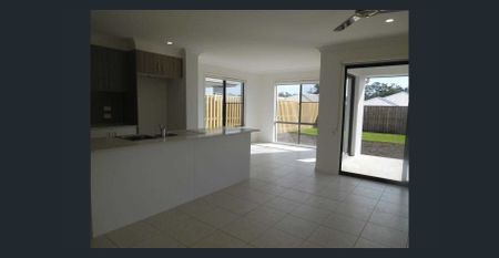 121 O'Reilly Drive, Coomera – Family Living in a Prime Location ✨ - Photo 3