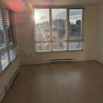 Corner Unit 3rd floor Spacious and Bright apartment for rent - Photo 4