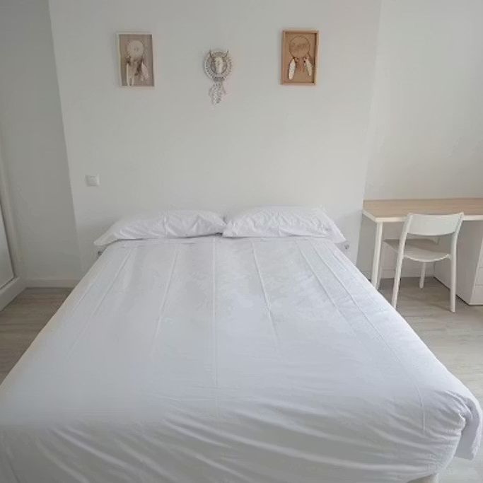 Calle del Arenal, Madrid, Community of Madrid 28013 - Photo 1