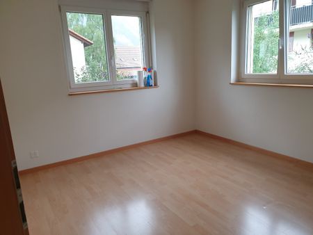 Bel appartement de 4 pièces avec grand balcon - Photo 4