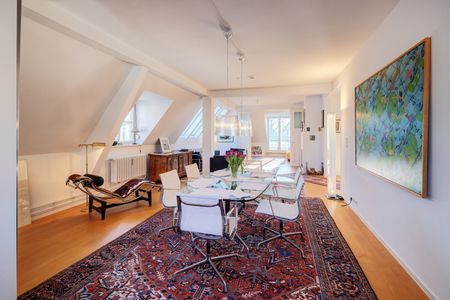 Exclusive attic apartment for rent in prime location - Photo 3