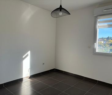 Location Appartement 3 pièces 74m² VALENCE 26000 - Photo 3