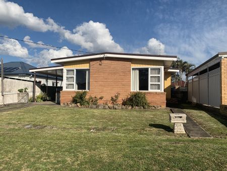 55 Sturdee Street Towradgi NSW - Photo 2