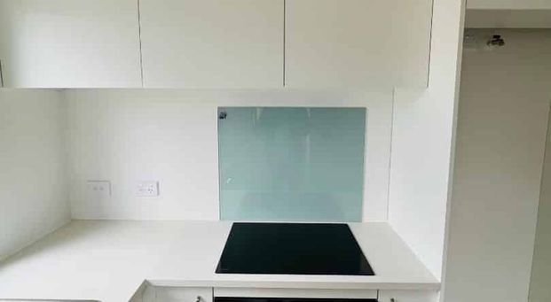 Spacious and Charming 3-Bedroom House for Rent - Photo 1