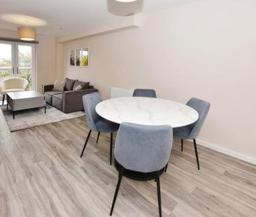 2 bedroom flat to rent - Photo 1