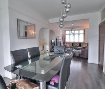 4 bedroom terraced house to rent - Photo 3