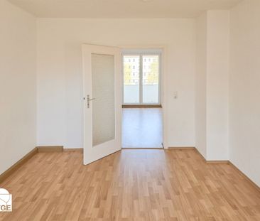 2 Zimmer, Küche, Bad..und Balkon! - Photo 1