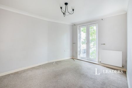 2 bedroom flat to rent Norwich Road, Bournemouth - Photo 3