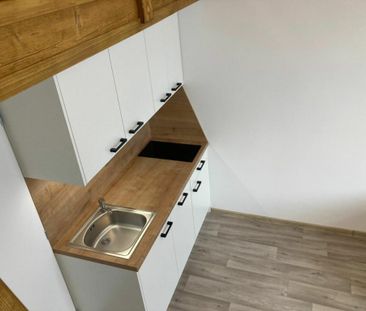 Pronájem bytu 1+kk 27 m2 - Fotografie 3