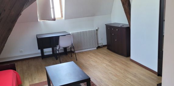 Location Appartement 1 pièce 26m² CHATELLERAULT 86100 - Photo 2