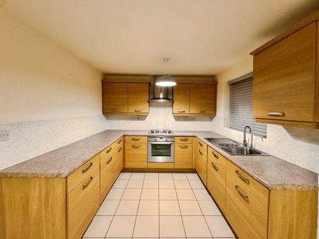 2 bedroom apartment to rent - Photo 2