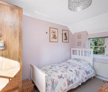 4 bedroom detached house to rent - Photo 4