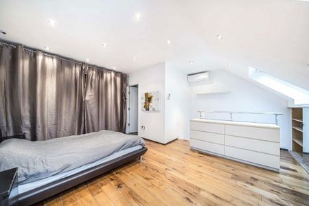 5 bedroom semi-detached house to rent - Photo 4