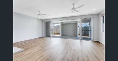 Large Family Home - Photo 2