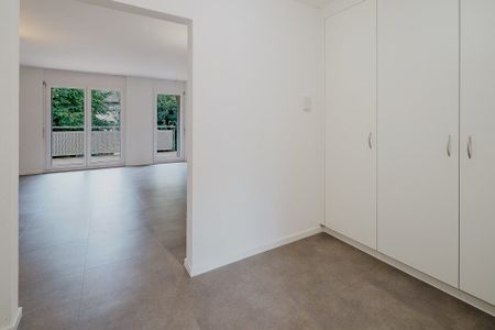 Entièrement rénové, 2pces au 1er! - Photo 2