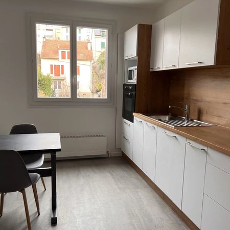 Location Appartement 4 pièces 86 m2 à Rodez - Photo 3