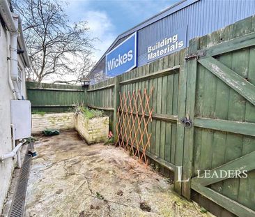 2 bedroom terraced house to rent - Photo 6