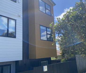 20/28 Lavelle Road, Henderson - Photo 3