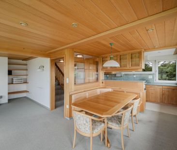 5.5 Zimmer Einfamilienhaus mit Panorama-Aussicht & Innen-Pool - Photo 3
