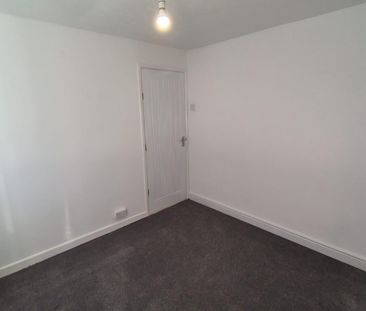 3 bedroom detached house to rent - Photo 4