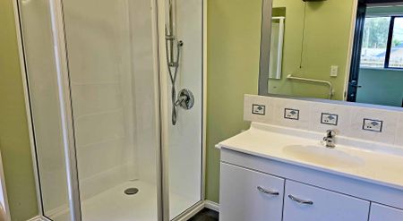 Stand alone Townhouse to Rent - Photo 4