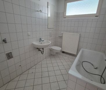 Schöne geräumige in ruhiger Lage 2 ZKB Wohnung zu vermieten ! - Foto 1