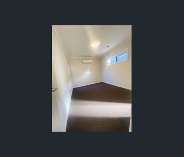 Charming Family Home in a Serene Neighbourhood - Photo 4