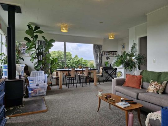 Prime Position - Photo 1