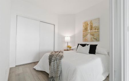 For Lease - 405 Dundas Street Unit# 722, Oakville, Ontario - Photo 4