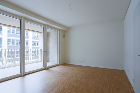 Exklusivität in Mitte - 2-Zi-Wohntraum mit Dachterrasse auf lichtdurchfluteten 101 qm *2 NKM frei* - Foto 4