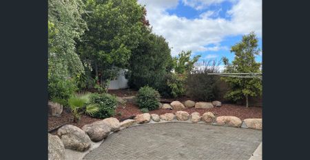 2 Bedroom, 2 Bathroom, 2 Car Parking! - Photo 5