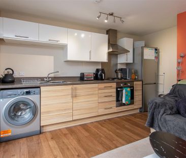 1 bed Flat To Let - Photo 6
