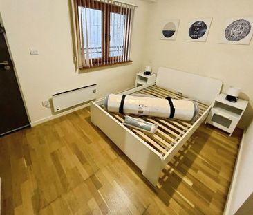 2 bedroom flat to rent - Photo 6