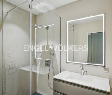 Location Appartement 6 pièces 204m² PARIS 16 75116 - Photo 6