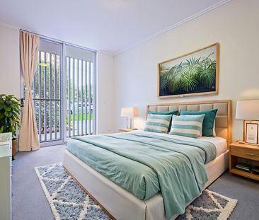 Spacious 3-Bedroom Apartment in Prime Rosehill Location - Walk to S... - Photo 2