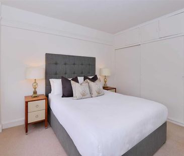 FULHAM ROAD, SW3, London - Photo 4