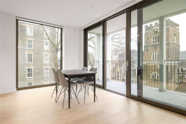 A stunning 2 bedroom apartment located on the third floor of this development in a prime position on the historic Bartholomew Close, EC1A. - Photo 1